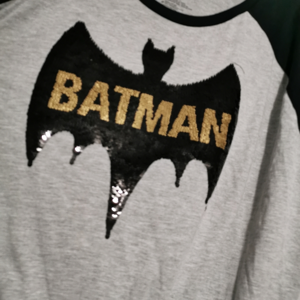 NWT Batman Two-way Sequined Front Tie Tee 4X - Picture 5 of 6